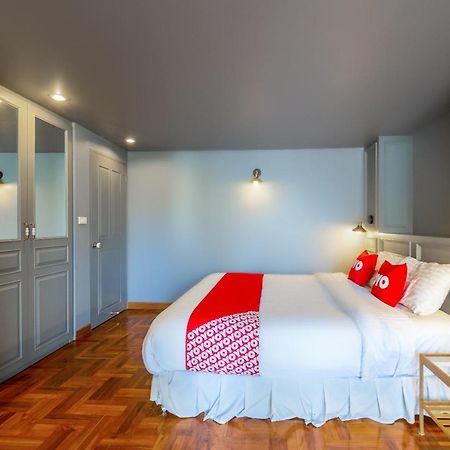 Oyo 1042 Boon'S Residence 曼谷 外观 照片