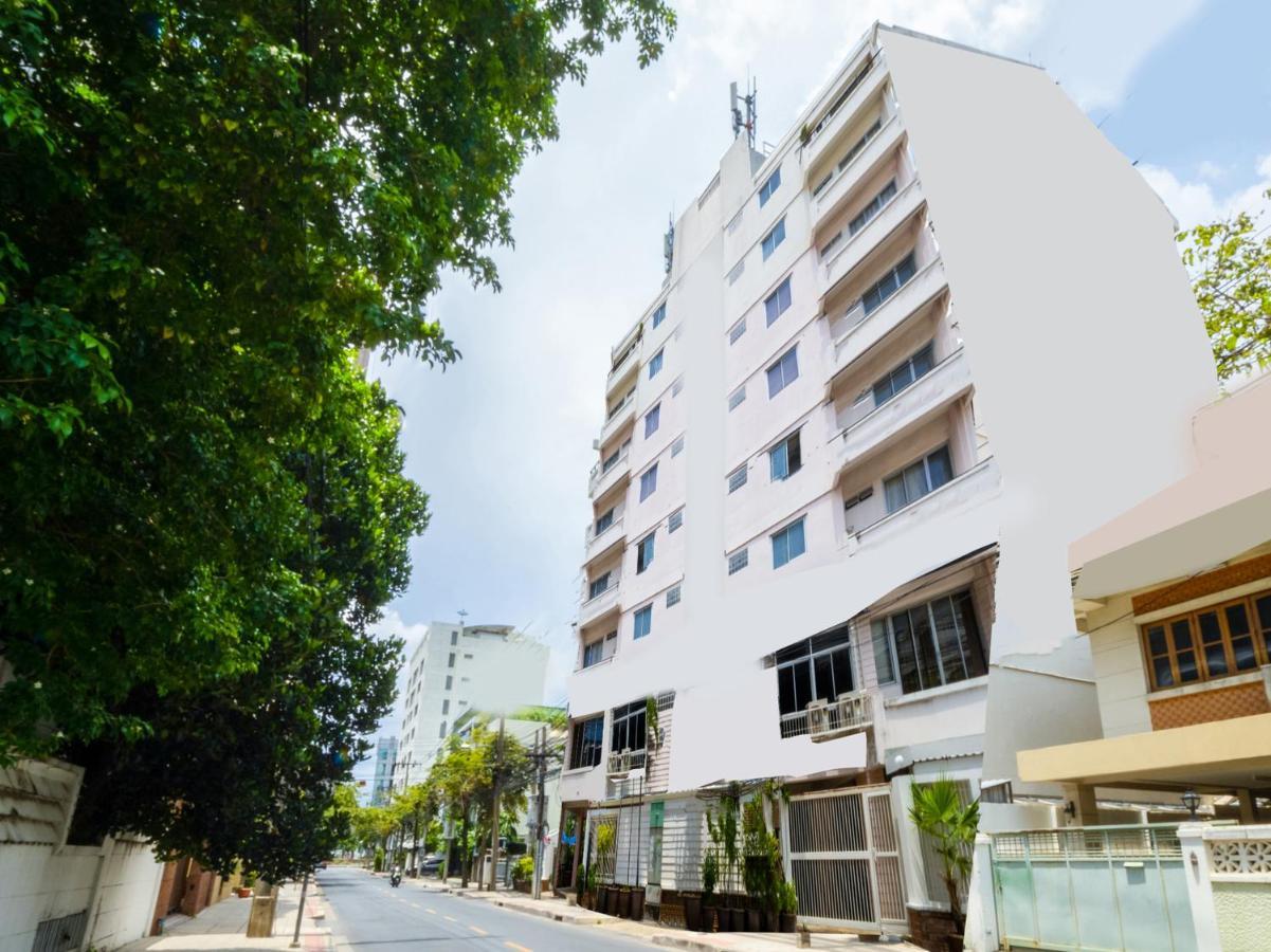 Oyo 1042 Boon'S Residence 曼谷 外观 照片