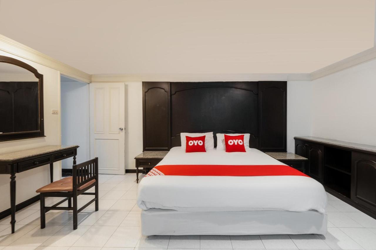 Oyo 1042 Boon'S Residence 曼谷 外观 照片