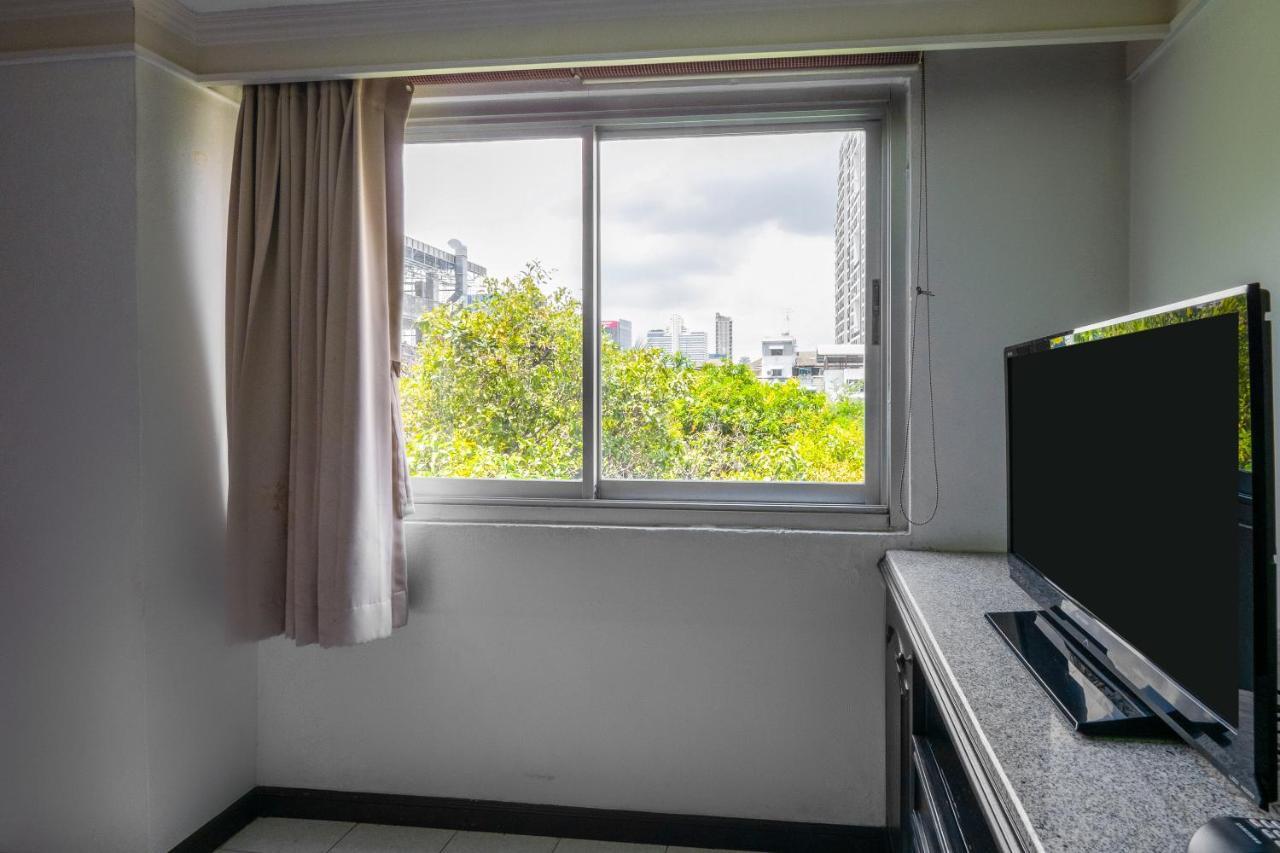 Oyo 1042 Boon'S Residence 曼谷 外观 照片