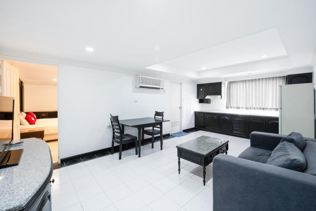 Oyo 1042 Boon'S Residence 曼谷 外观 照片