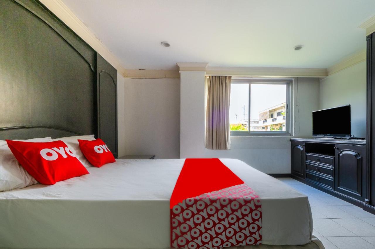Oyo 1042 Boon'S Residence 曼谷 外观 照片