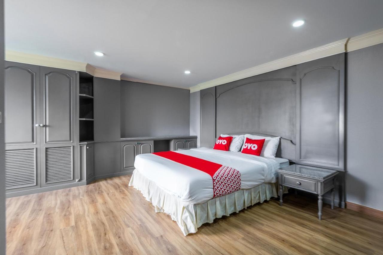 Oyo 1042 Boon'S Residence 曼谷 外观 照片